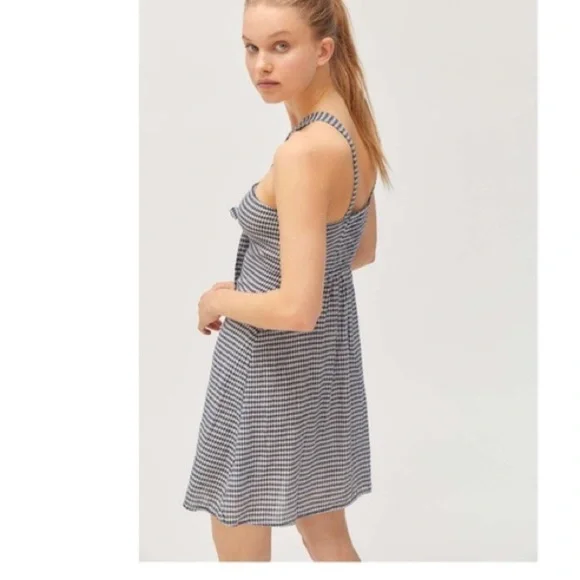 Urban Outfitters navy gingham dress key hole front tie Size XS - Picture 3 of 11